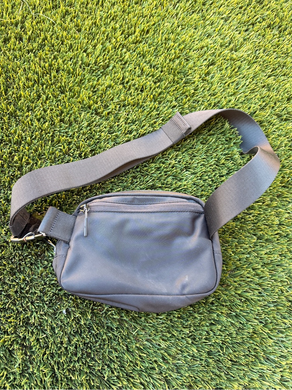 lululemon athletica Black Belt Bag with Raised Logo - Picture 2 of 3